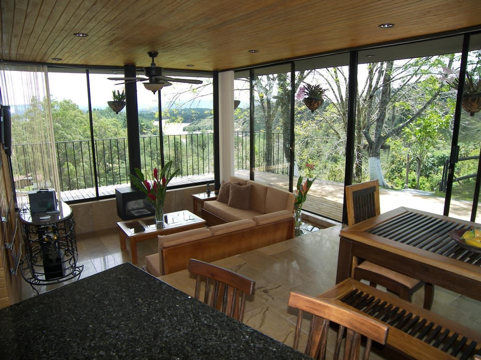 Day, Living room