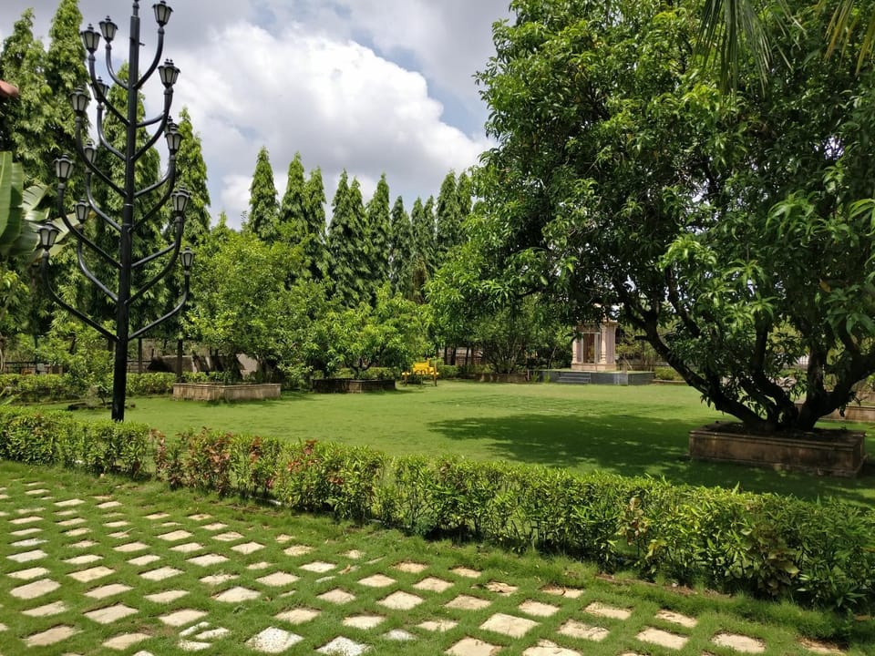 Place of worship, Garden