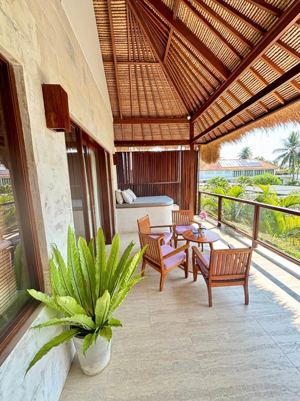 Day, View (from property/room), Balcony/Terrace, Seating area, Dining area