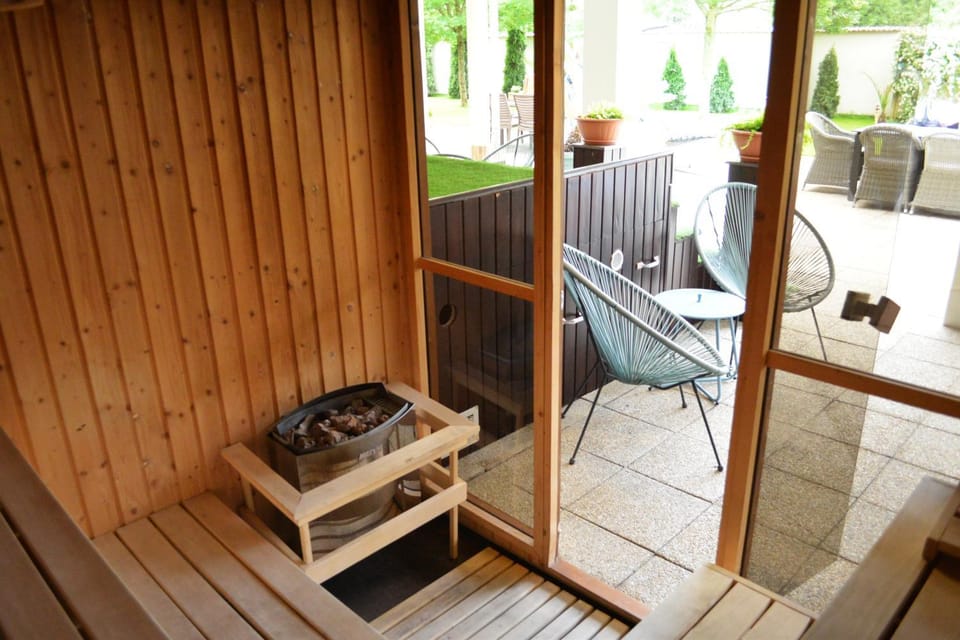 Sauna, Sauna, Balcony/Terrace, Spa and wellness centre/facilities