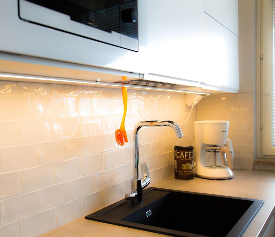 Kitchen or kitchenette, Decorative detail