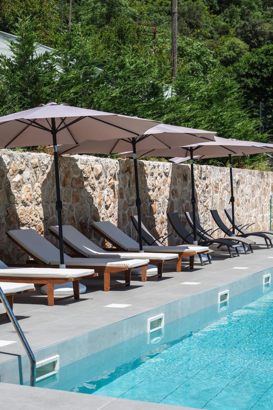 GuestHouse Mrshe Palace Bed and Breakfast in Kotor Municipality