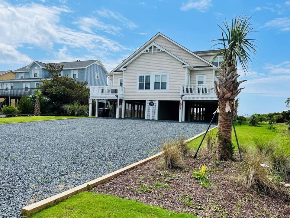 Avalon West-Duplex House in Holden Beach
