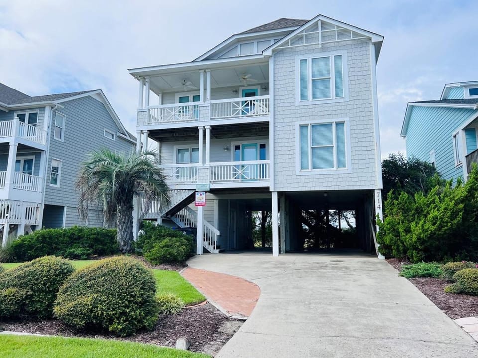 Carpe Diem House in Holden Beach