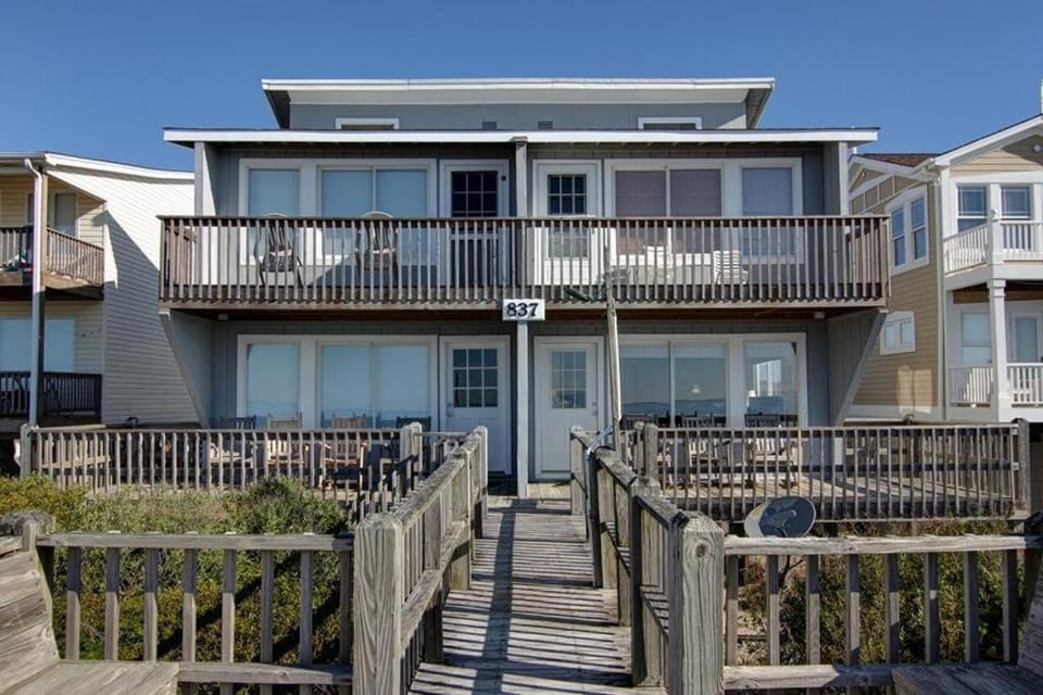Eastside Duplex House in Holden Beach