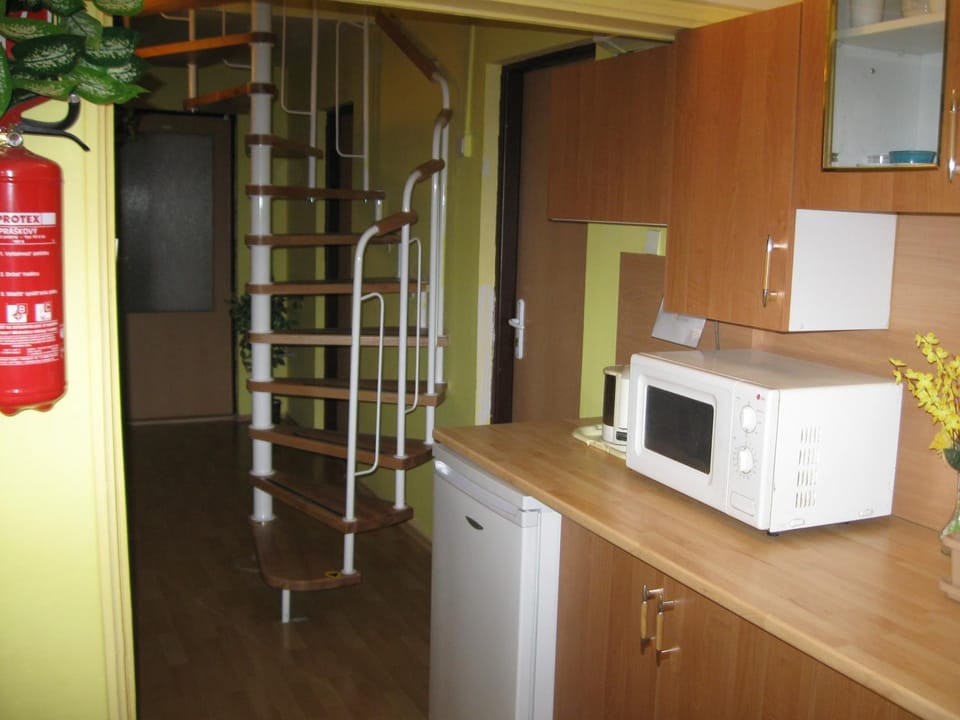 Property building, Coffee/tea facilities, Kitchen or kitchenette