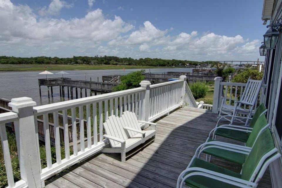 McLaurin Manna House in Holden Beach