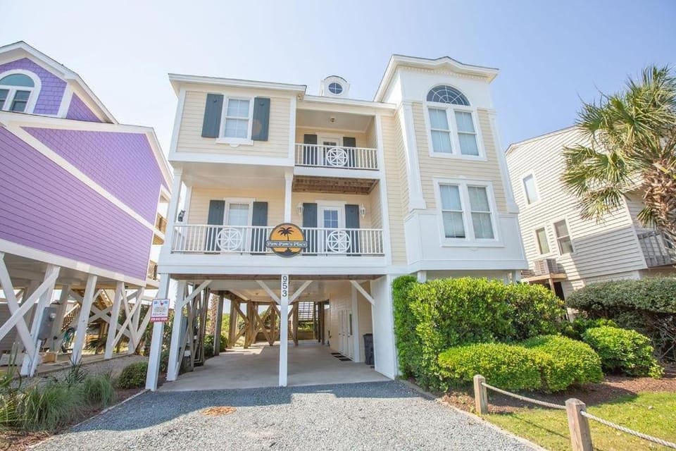 Paw-Paw's Place House in Holden Beach