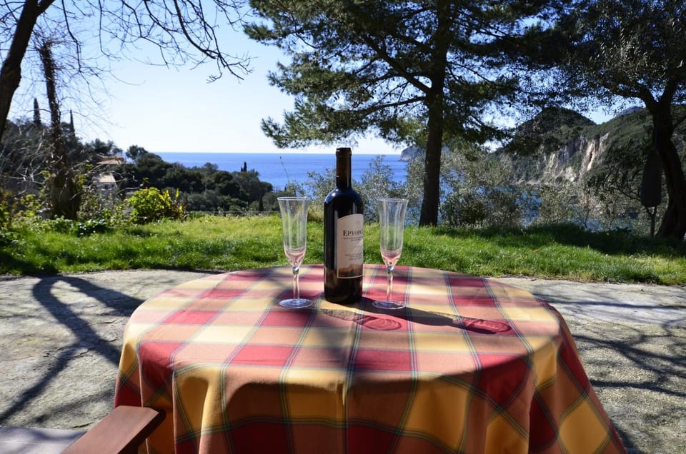 Garden view, Sea view