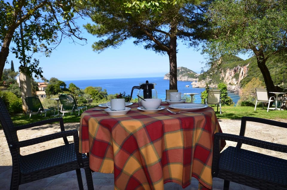 Garden view, Sea view, Breakfast