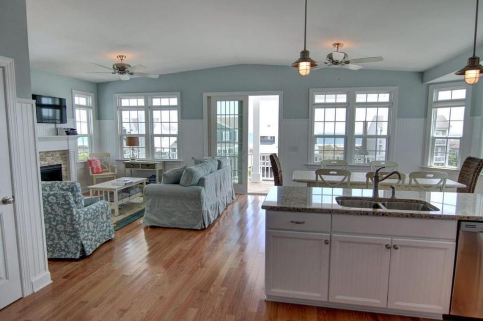 Welcome Home House in Holden Beach