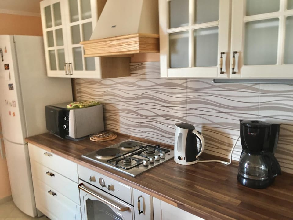 Coffee/tea facilities, Kitchen or kitchenette
