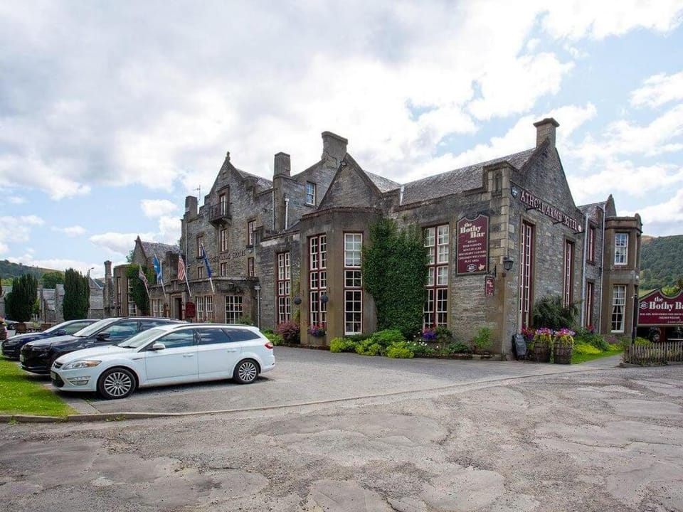 Property building, Parking