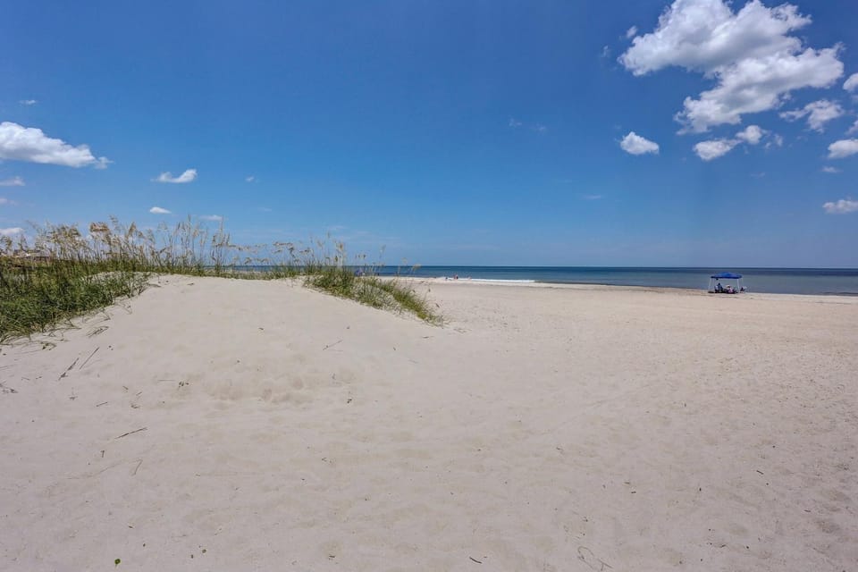 DogFriendly Oceanfront Condo Apartment in Fernandina Beach