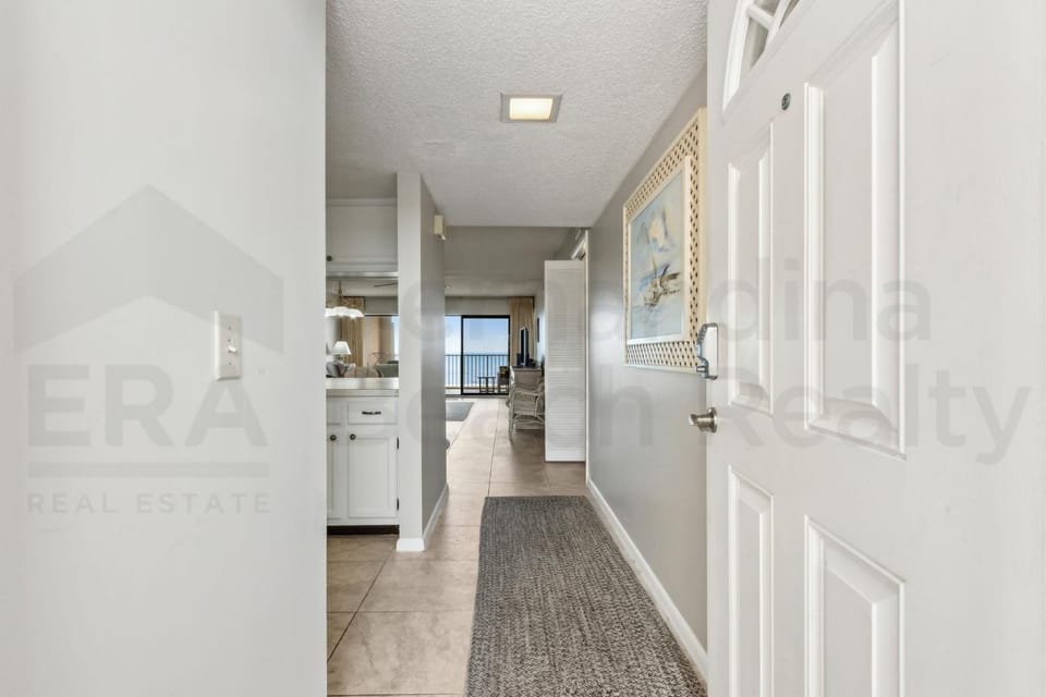Atlantis Oceanview Condo Apartment in Fernandina Beach