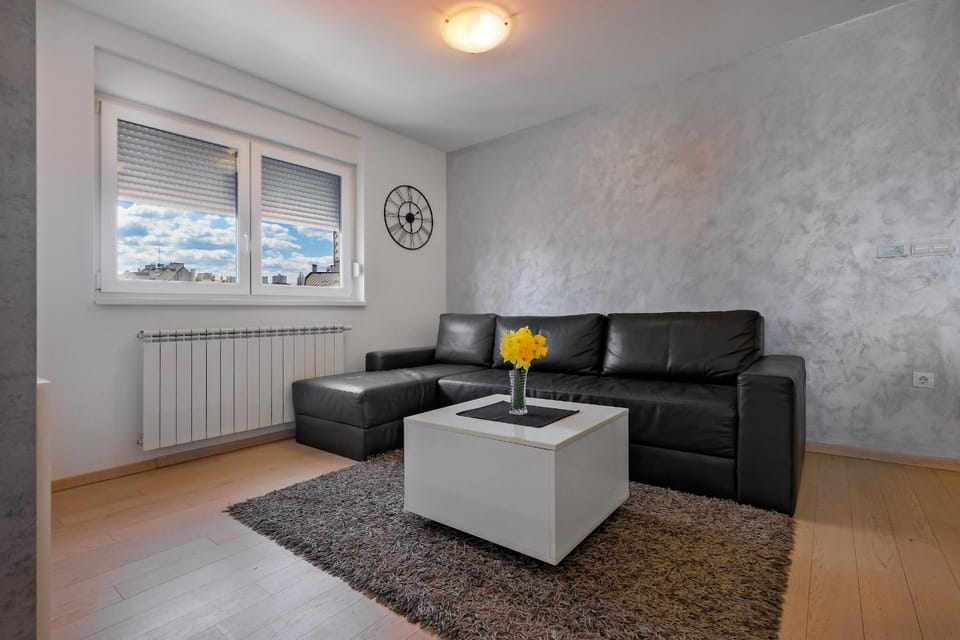 Apartment Zagreb, 0-24, self service check-in, free parking Apartment in City of Zagreb