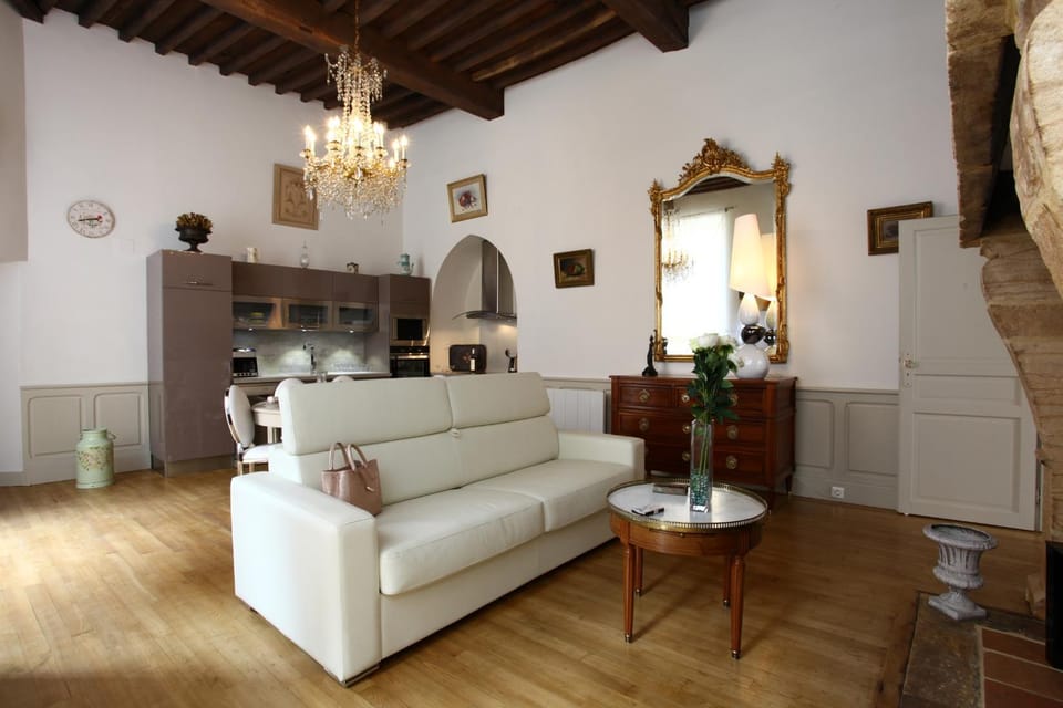 Living room, Decorative detail, Seating area