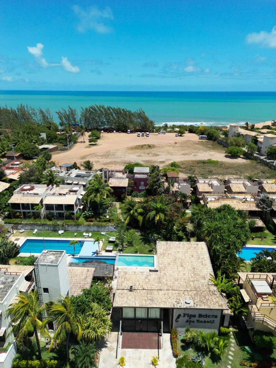 Property building, Day, Natural landscape, Bird's eye view, Beach, Pool view, Sea view, Swimming pool
