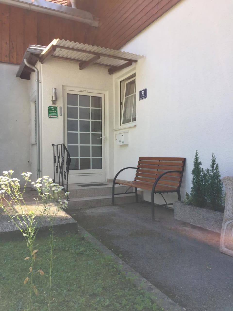 Facade/entrance