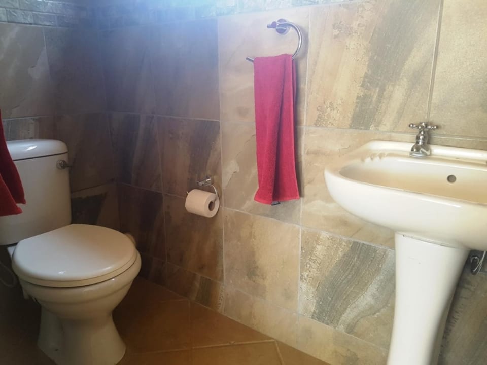 Shower, Toilet, Bathroom, Bath