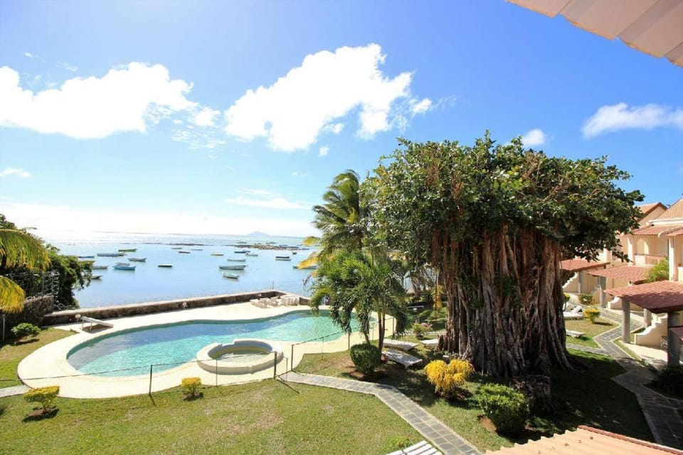 Property building, Garden, Pool view, Sea view, Swimming pool