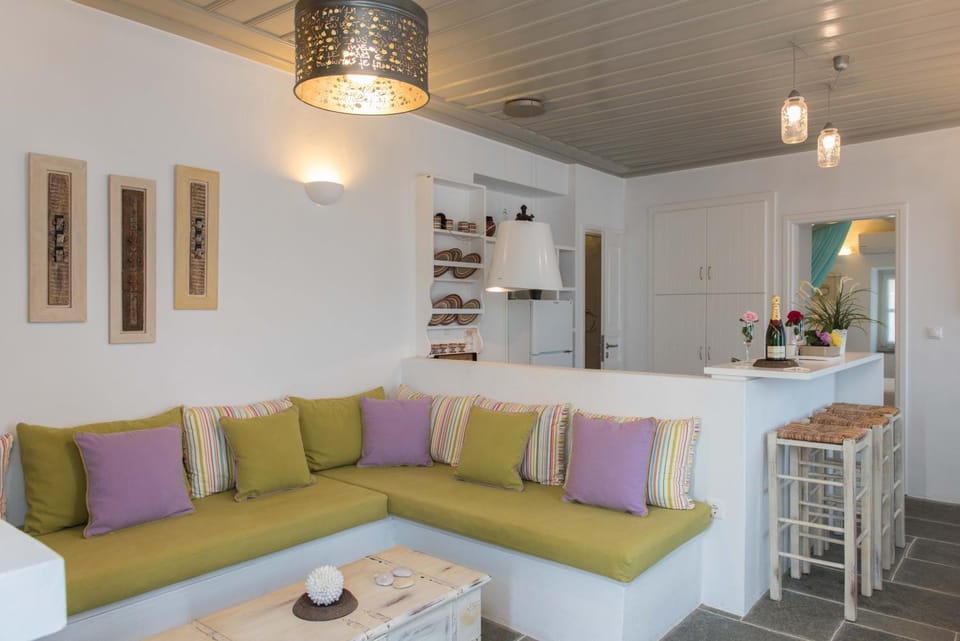 Rose Home House in Milos