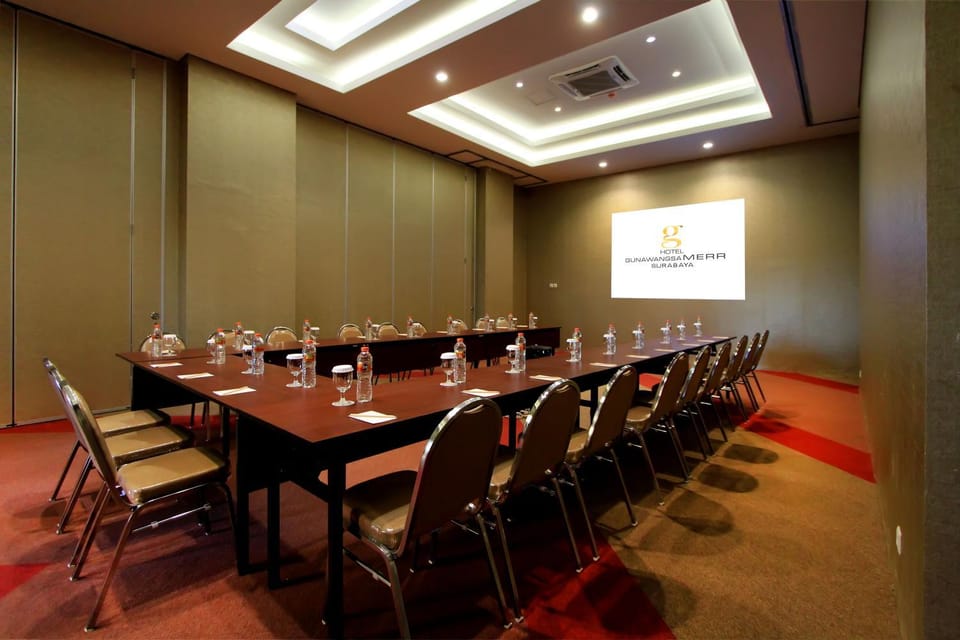 Meeting/conference room