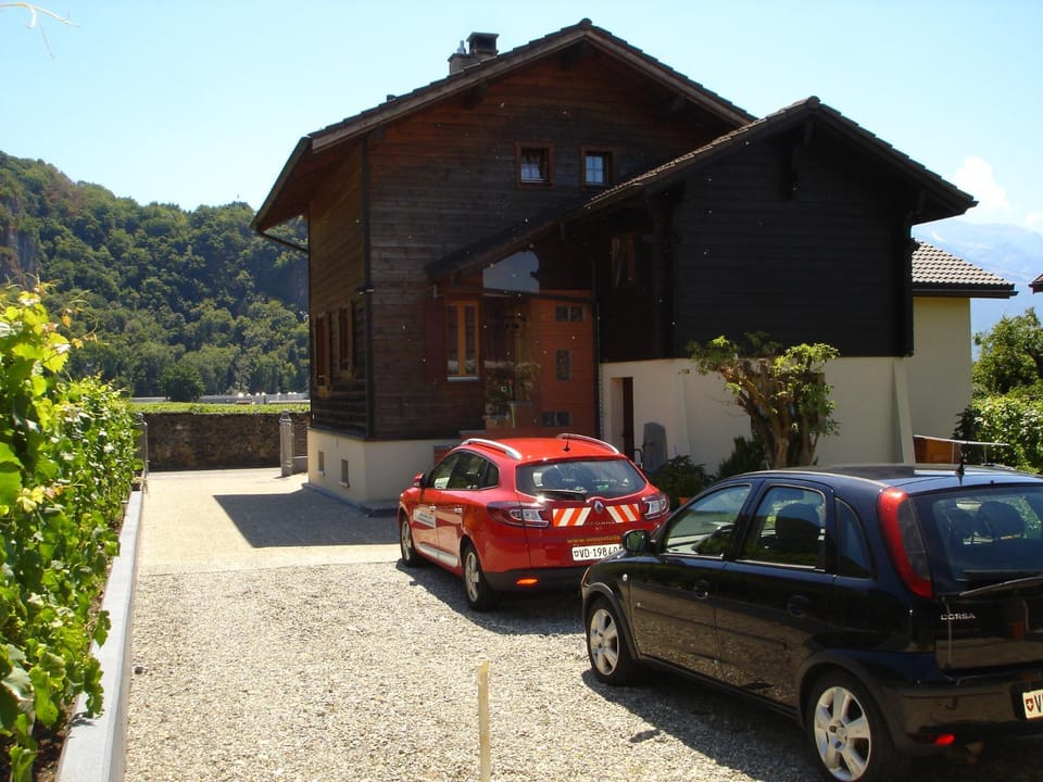Facade/entrance, Quiet street view