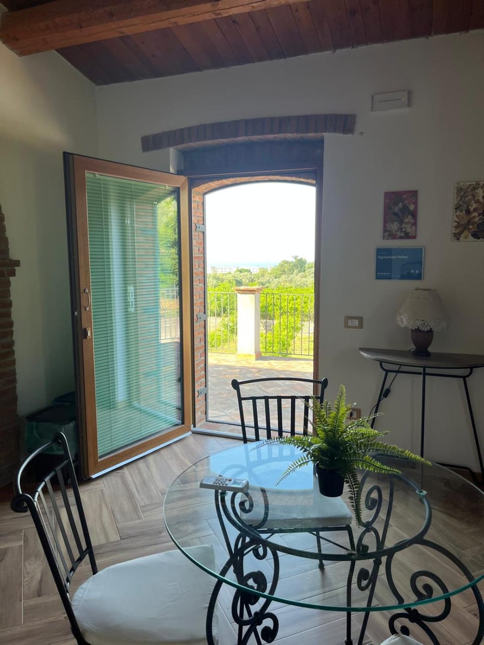 View (from property/room), Balcony/Terrace, Living room, Dining area