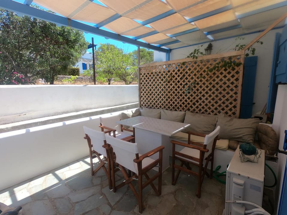 Thalia Apartment Country House in Paros, Greece