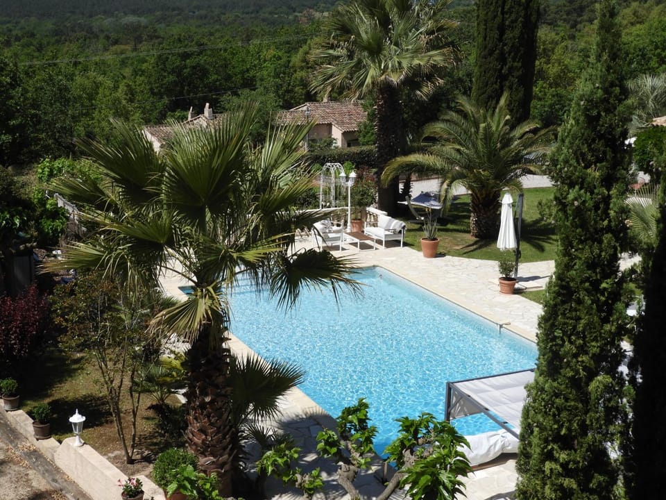 Lou Relambi House in French Riviera