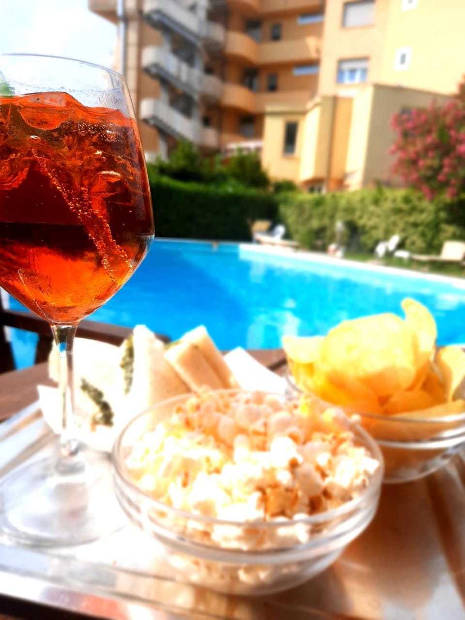 Food and drinks, Swimming pool