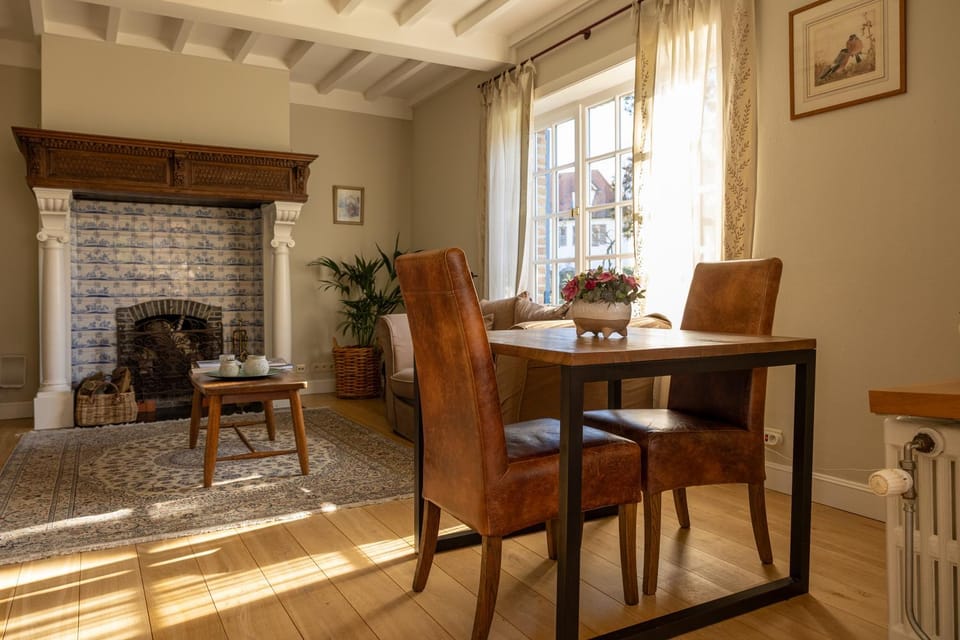 Living room, Seating area, Internal: Not applicable to any particular room