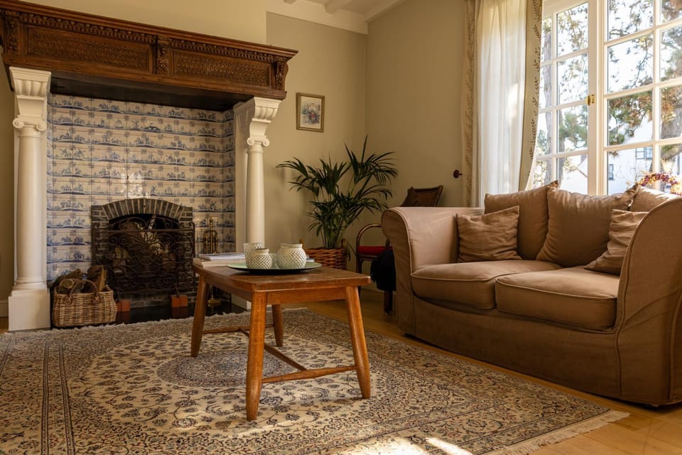 Living room, Seating area, Internal: Not applicable to any particular room