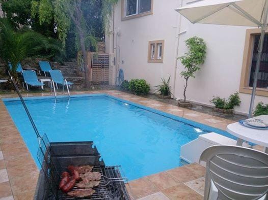 Swimming pool, Swimming pool
