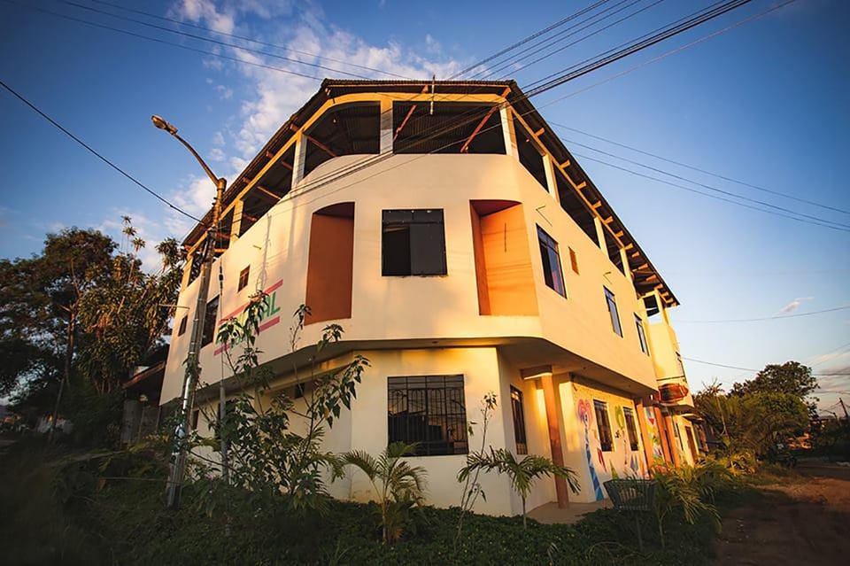 Facade/entrance