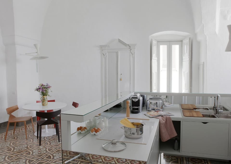 Kitchen or kitchenette