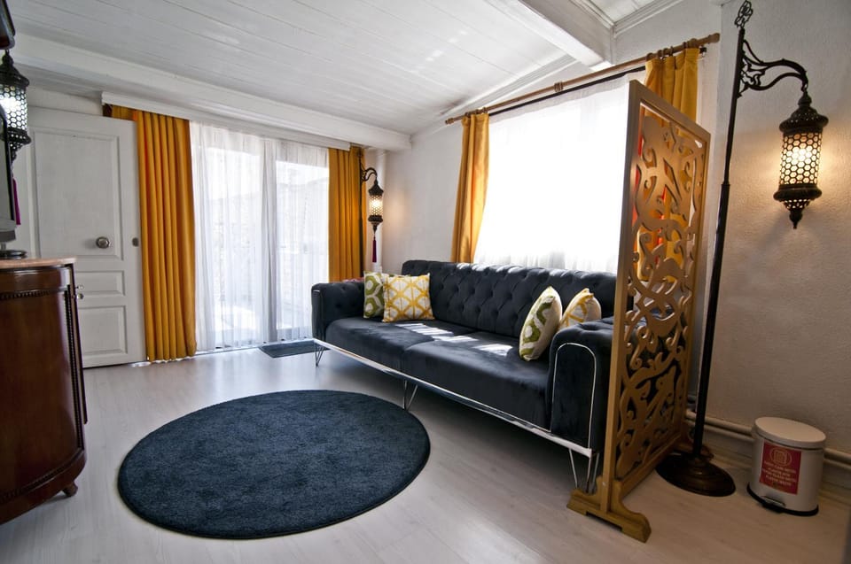 TV and multimedia, Decorative detail, Seating area