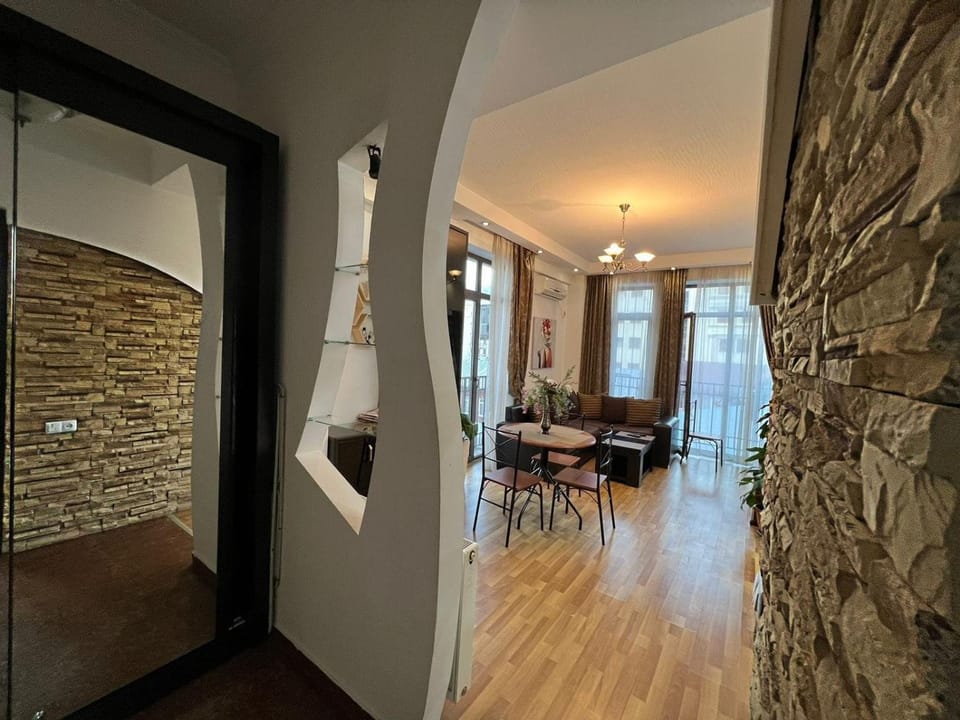 TV and multimedia, Dining area