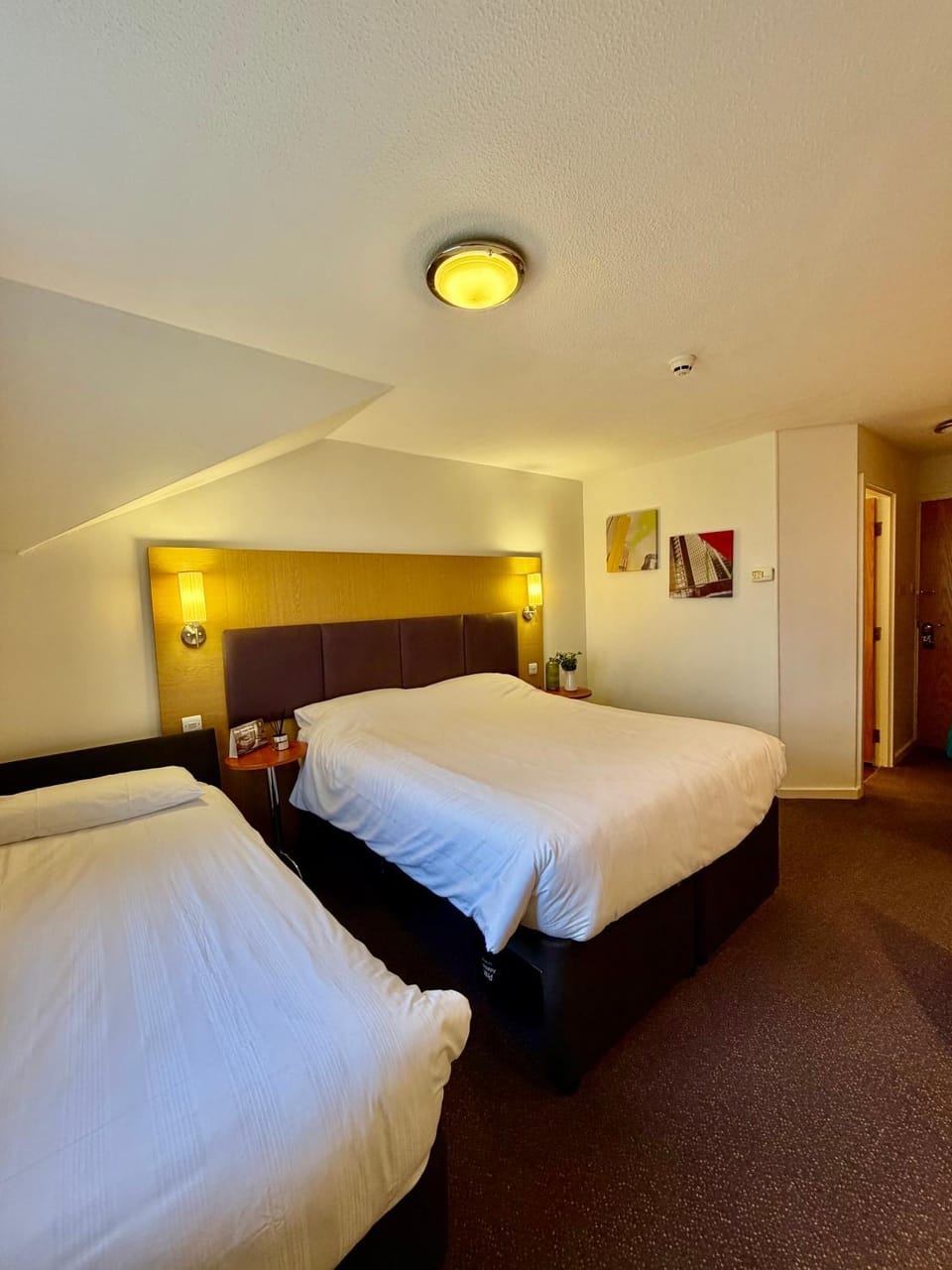 Premier Nights, Wigan, Standish M6 J27 Hotel in Standish