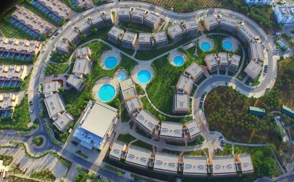 Property building, Bird's eye view