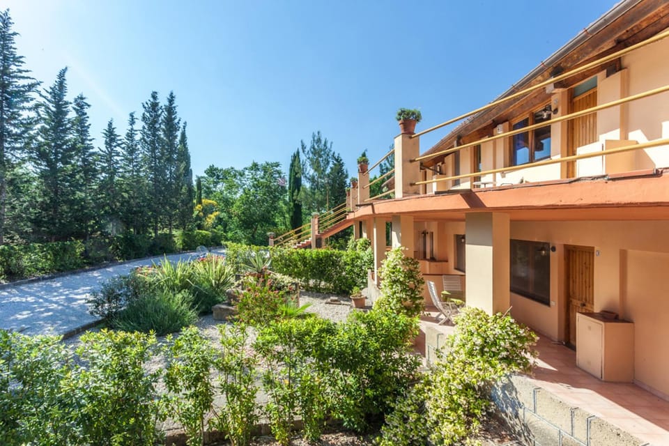Property building, Balcony/Terrace