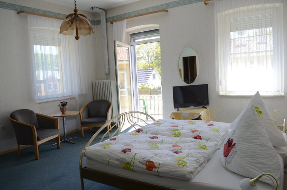 Day, Photo of the whole room