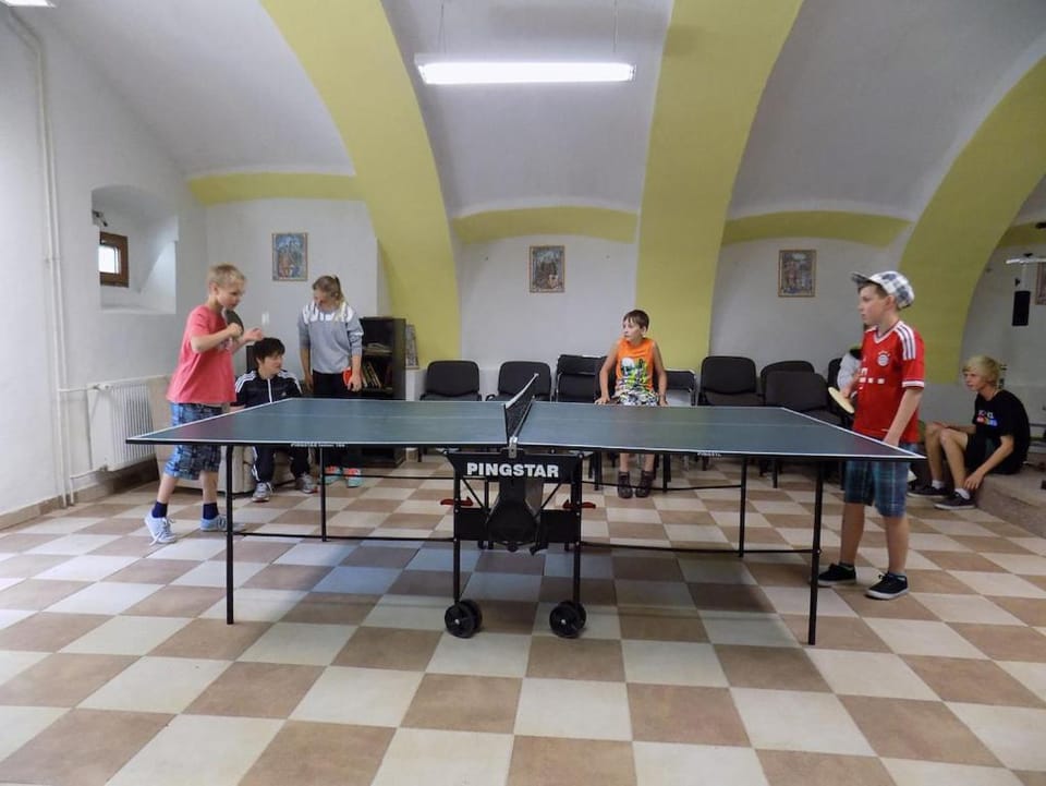 Table tennis