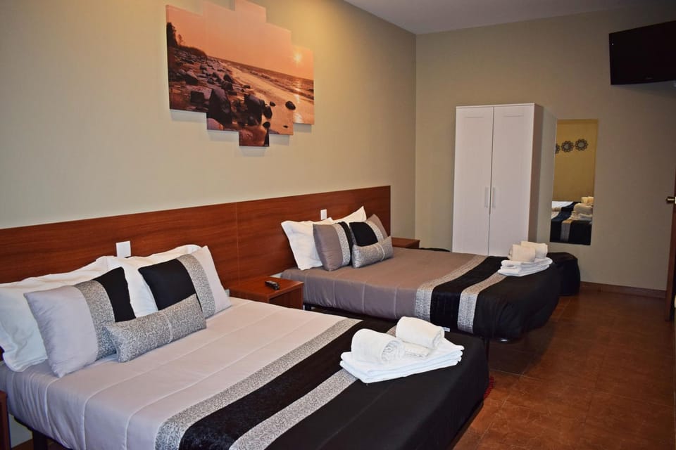 GuestHouse Belo Horizonte Bed and Breakfast in Porto