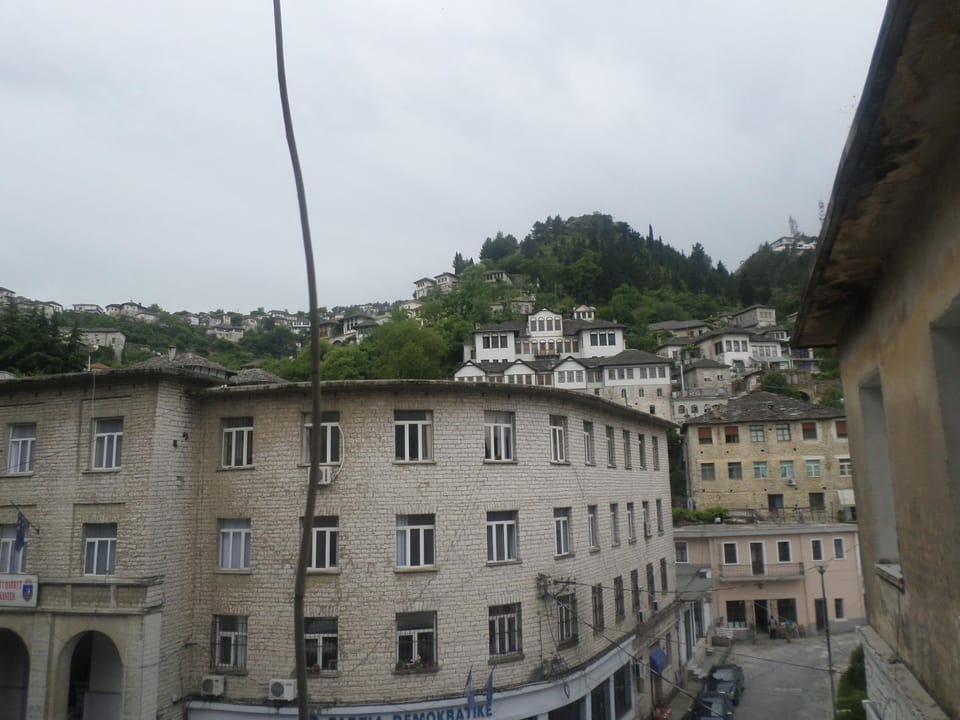On site, Mountain view, Street view