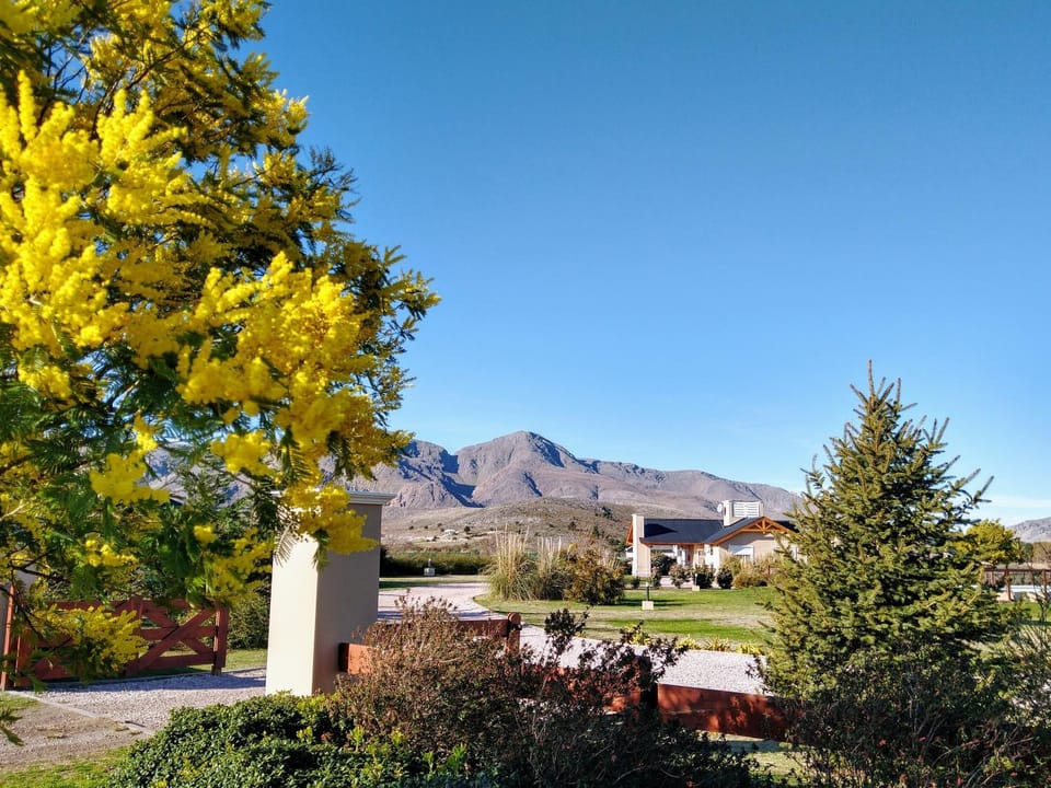 Facade/entrance, Garden, Garden view, Mountain view