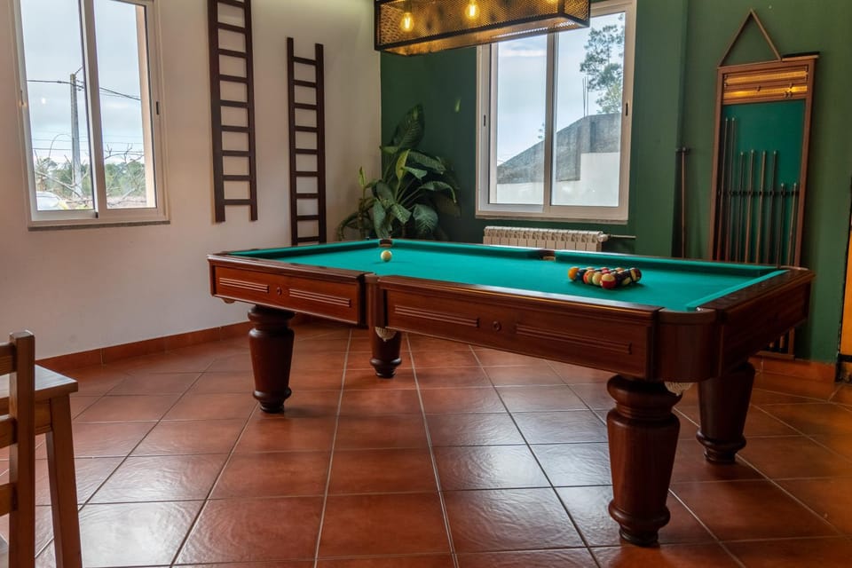 Billiard, Game Room, Decorative detail