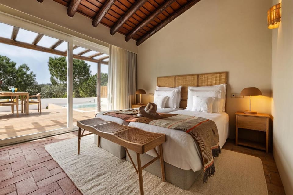 Herdade do Sobroso Wine Hotel & Villas - Small Luxury Hotels of the World Bed and Breakfast in Évora District, Portugal