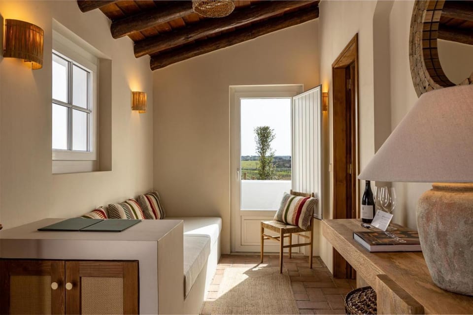 Herdade do Sobroso Wine Hotel & Villas - Small Luxury Hotels of the World Bed and Breakfast in Évora District, Portugal